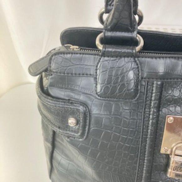 Vintage Guess Bag with lock - Picture 3 of 9